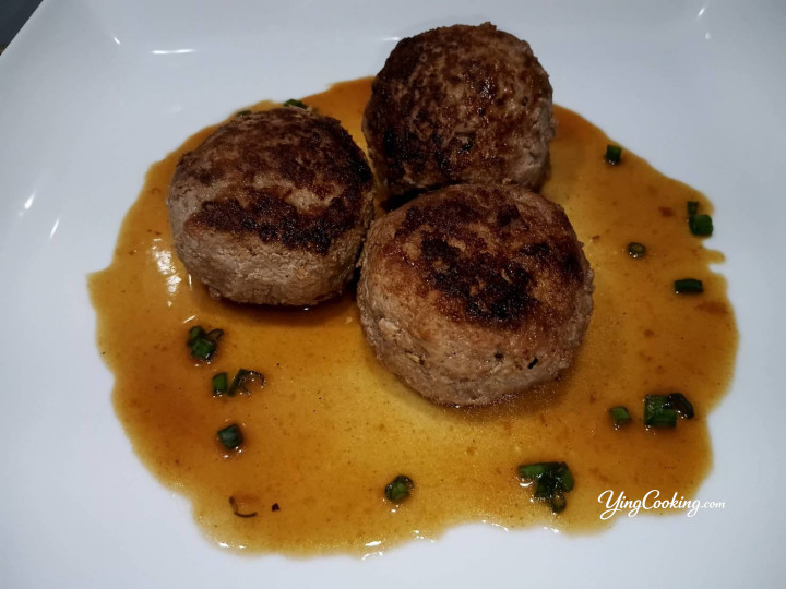 Hausgemachte Frikadellen | Traditionelles Rezept